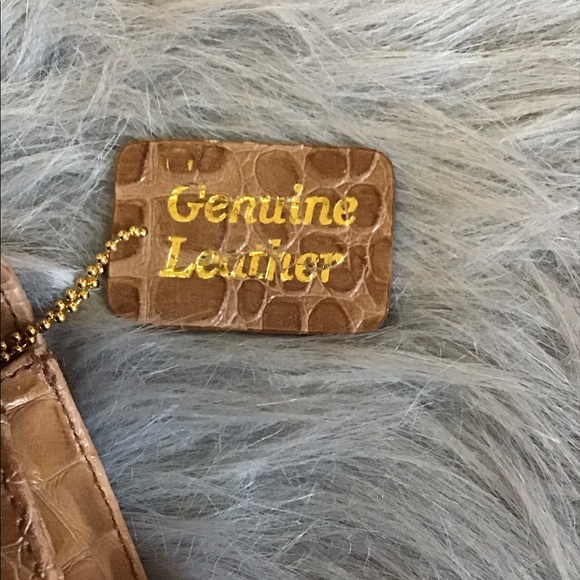 Women’s Purse | lord and Taylor GENUINE LEATHE - Picture 2 of 4